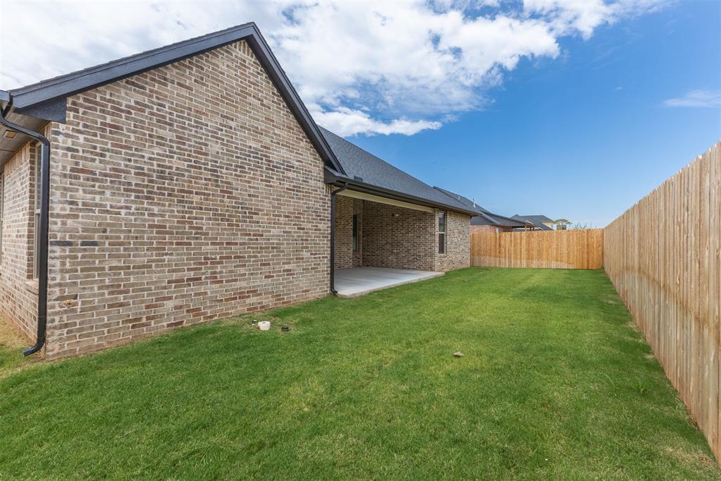 16108 Segovia Drive Property Photo 35