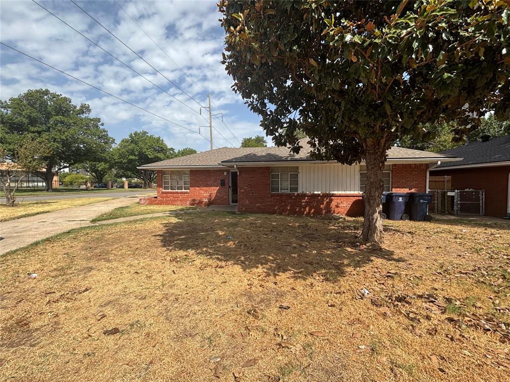 2065 Nw 48th Street Property Photo 3
