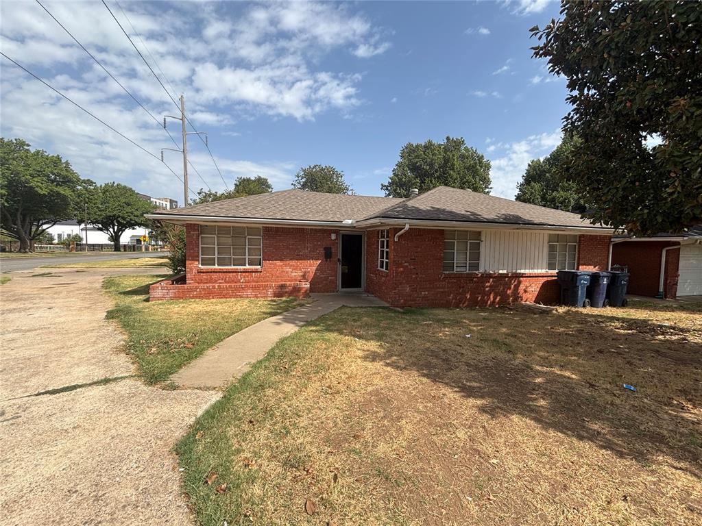 2065 Nw 48th Street Property Photo 4