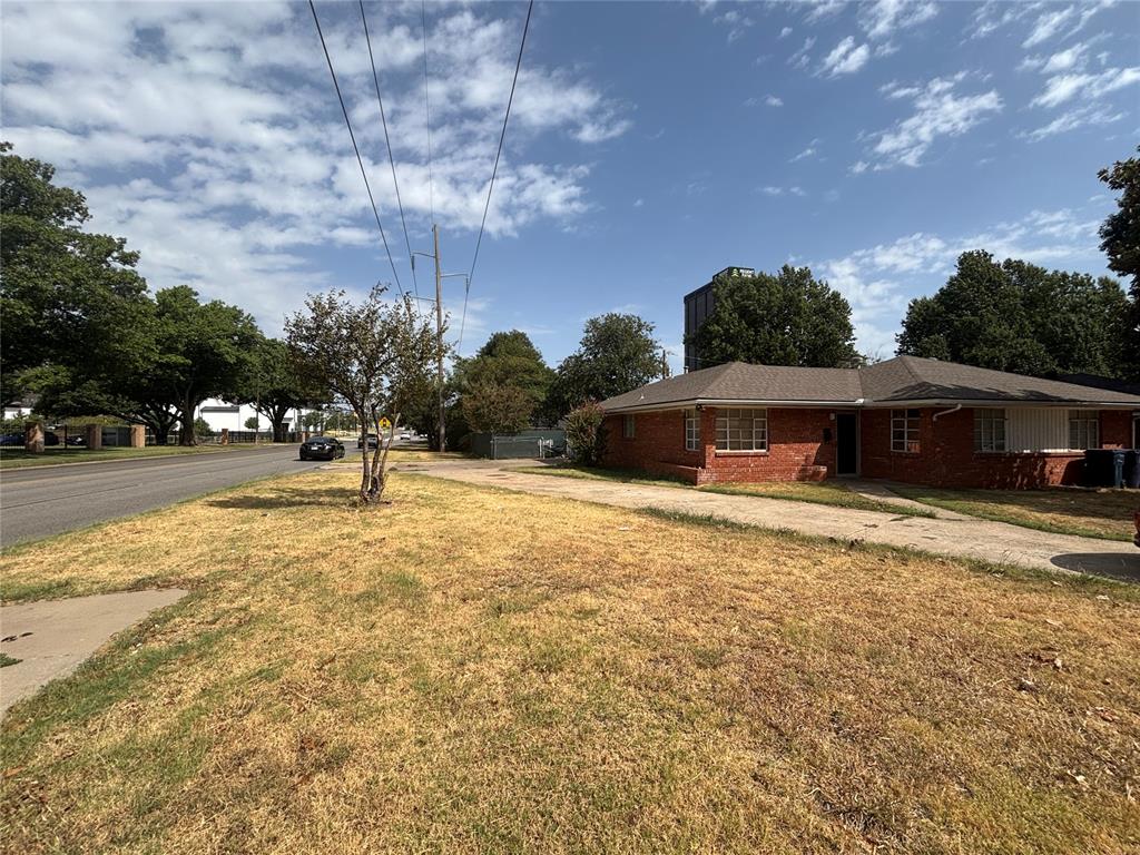 2065 Nw 48th Street Property Photo 5