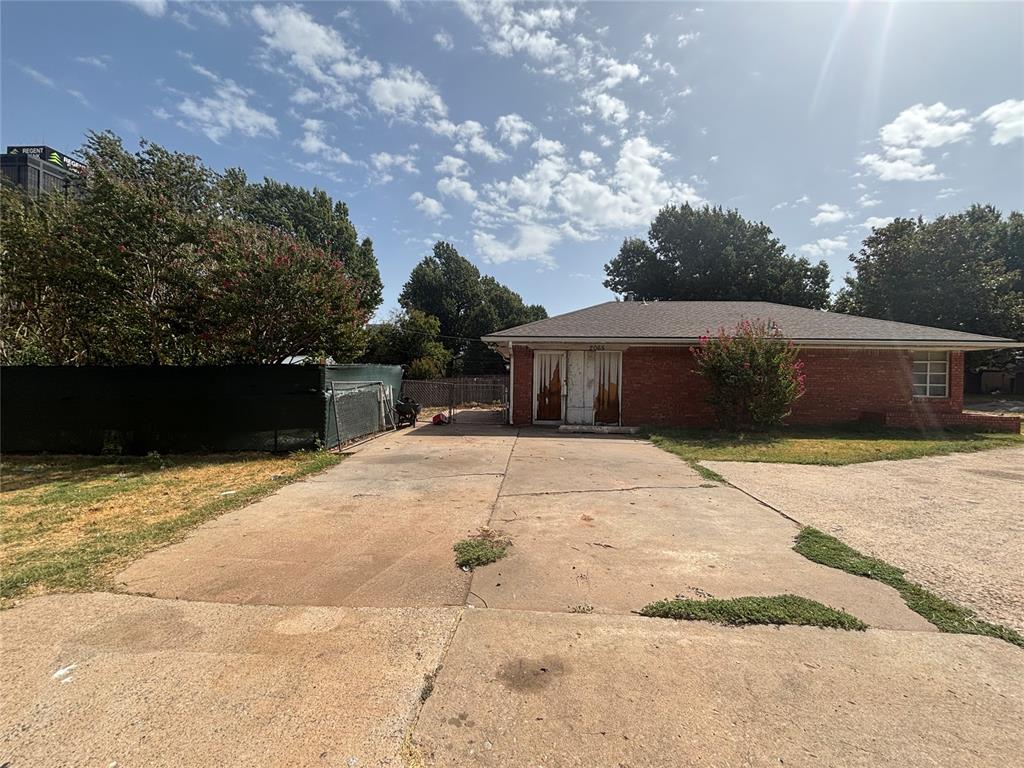 2065 Nw 48th Street Property Photo 6