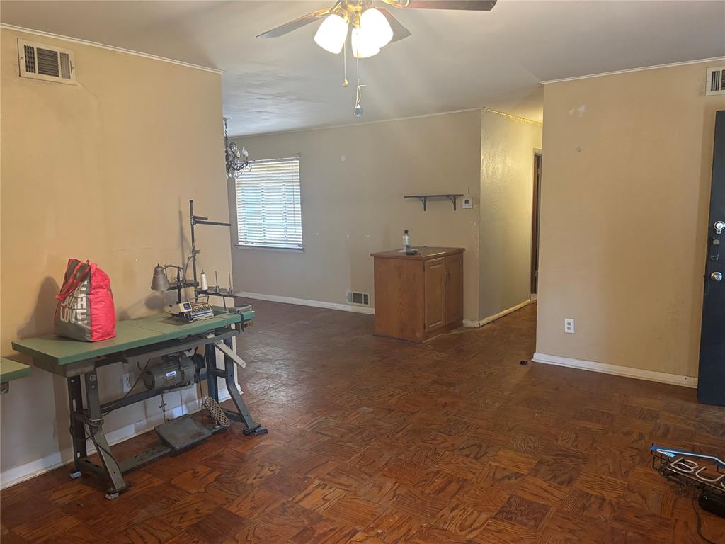 2065 Nw 48th Street Property Photo 9
