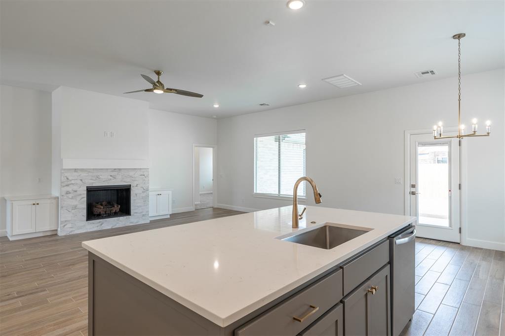 16025 Catalonia Place Property Photo 4