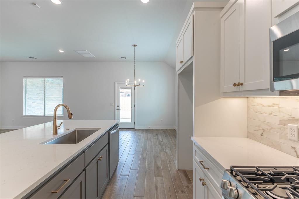 16025 Catalonia Place Property Photo 5