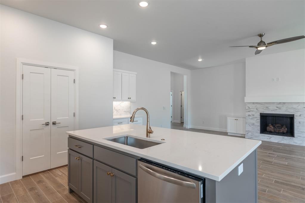 16025 Catalonia Place Property Photo 6