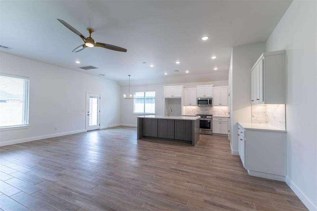 16025 Catalonia Place Property Photo 12