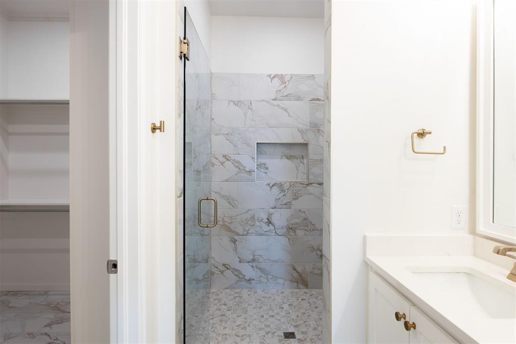 16025 Catalonia Place Property Photo 21