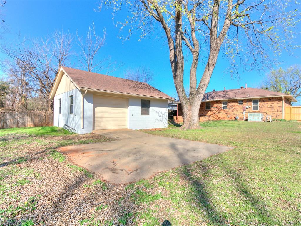 4744 Se 18th Street Property Photo 2