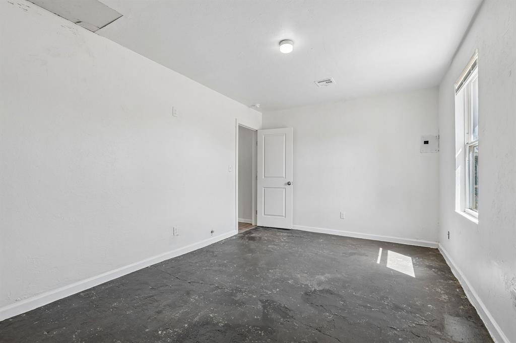 1900 W Park Place Property Photo 40