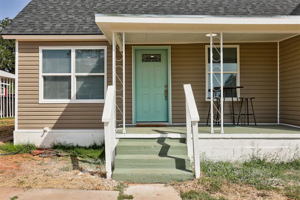 414 E Perkins Avenue Property Photo 3