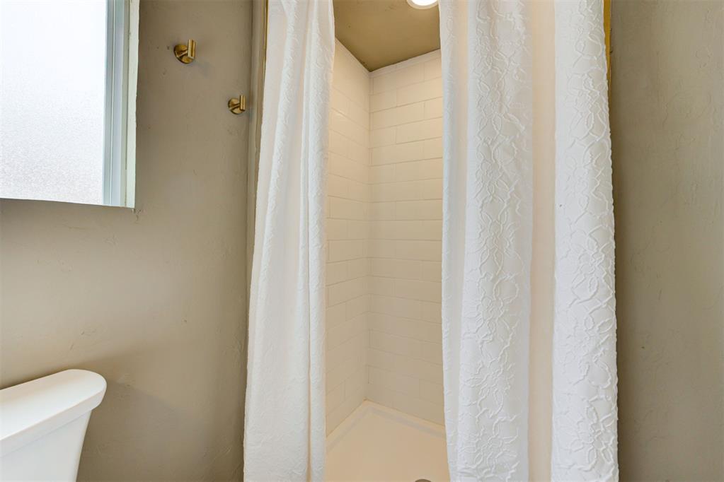414 E Perkins Avenue Property Photo 27