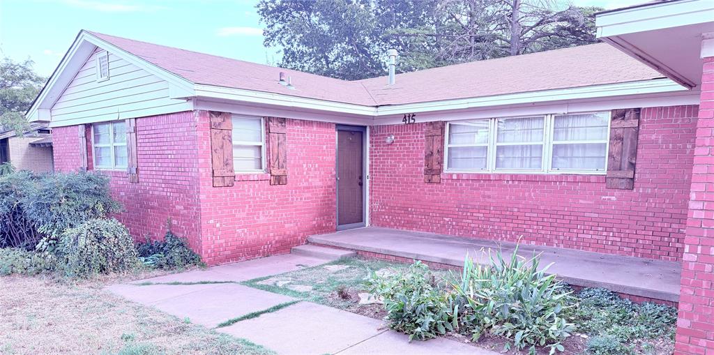 415 E Chestnut Road Property Photo 1
