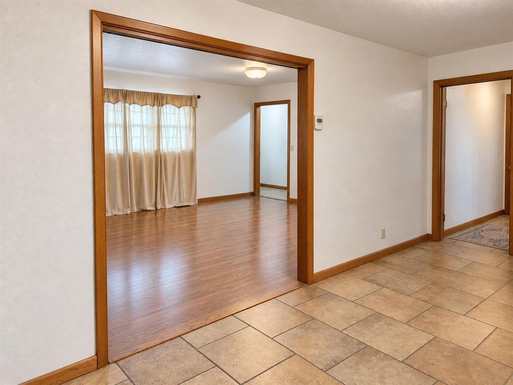 415 E Chestnut Road Property Photo 17