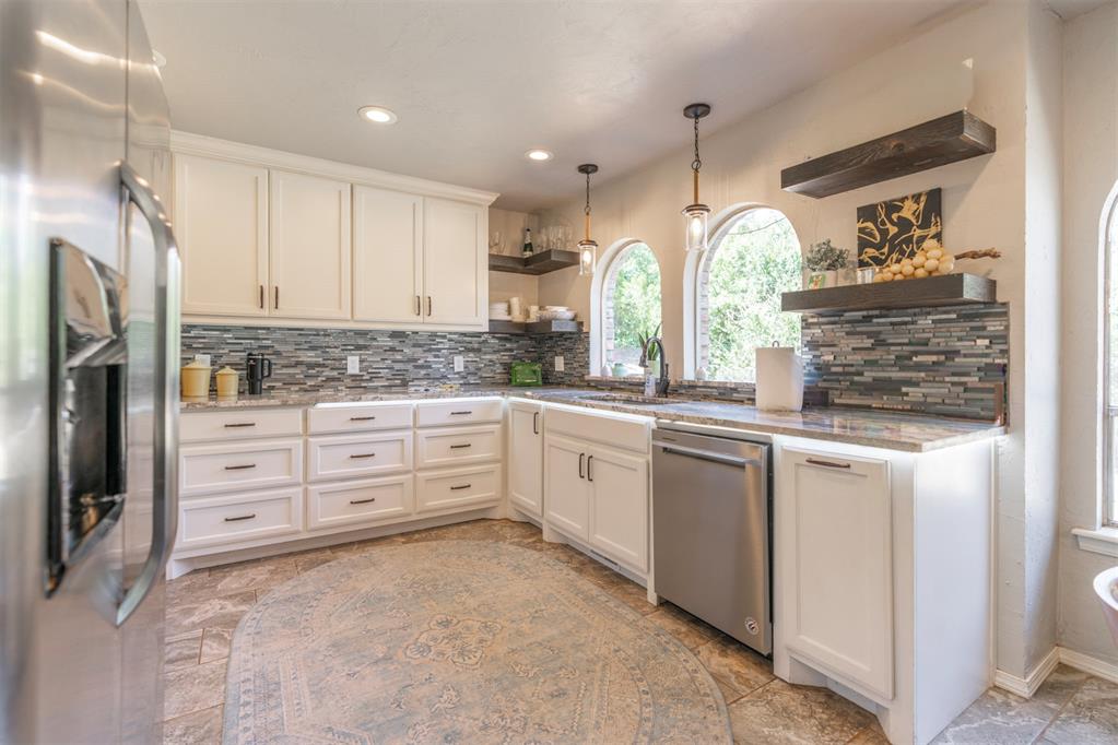 709 Rock Hollow Road Property Photo 12