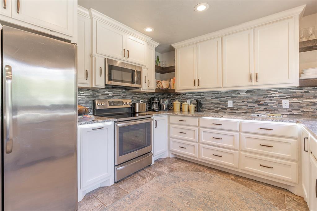 709 Rock Hollow Road Property Photo 14