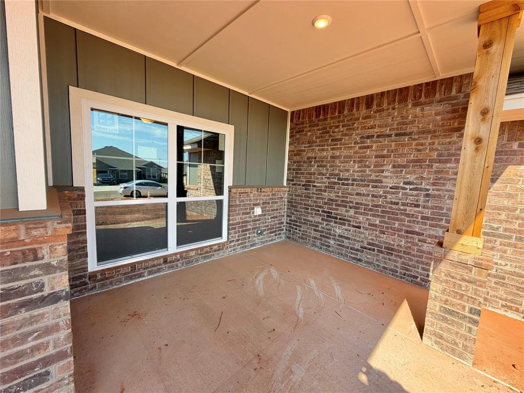 3927 Abingdon Drive Property Photo 4