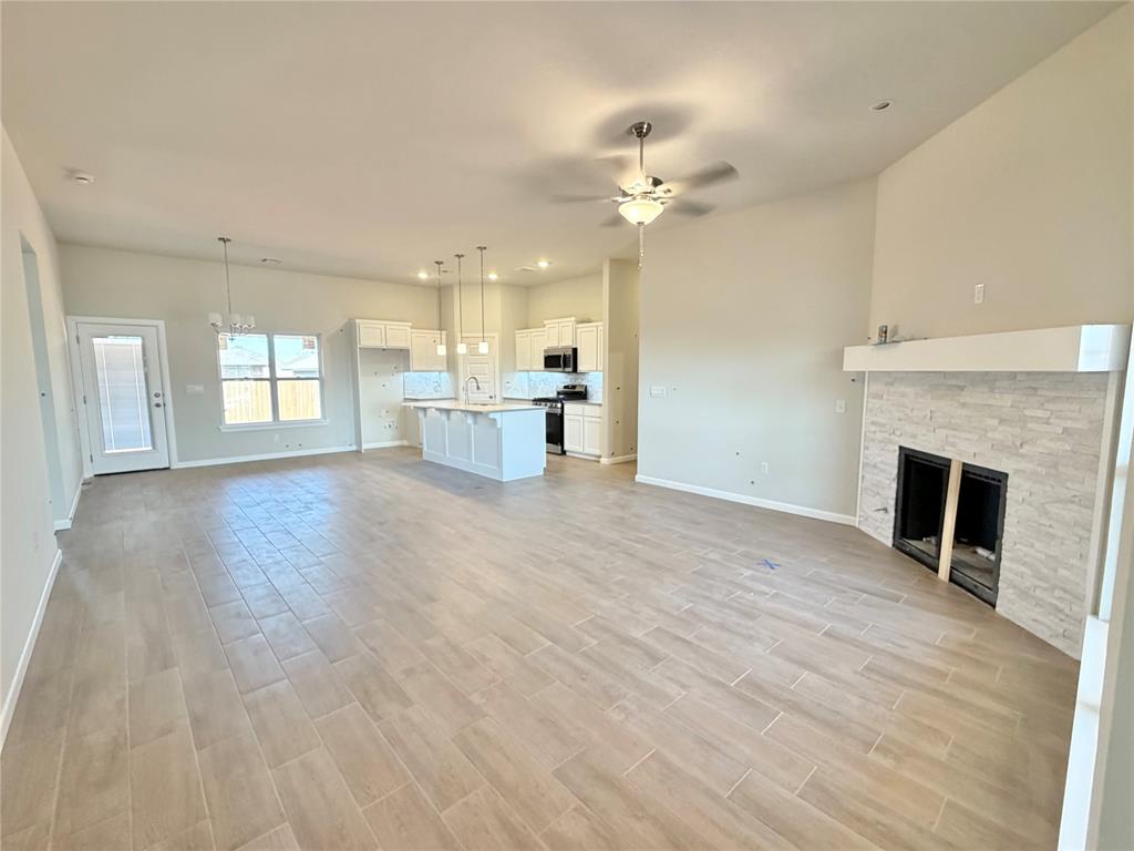 3927 Abingdon Drive Property Photo 5