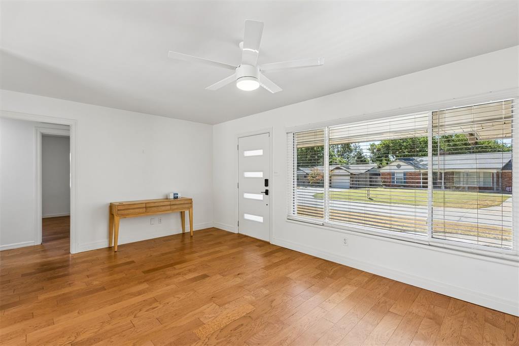 2305 Barclay Drive Property Photo 5