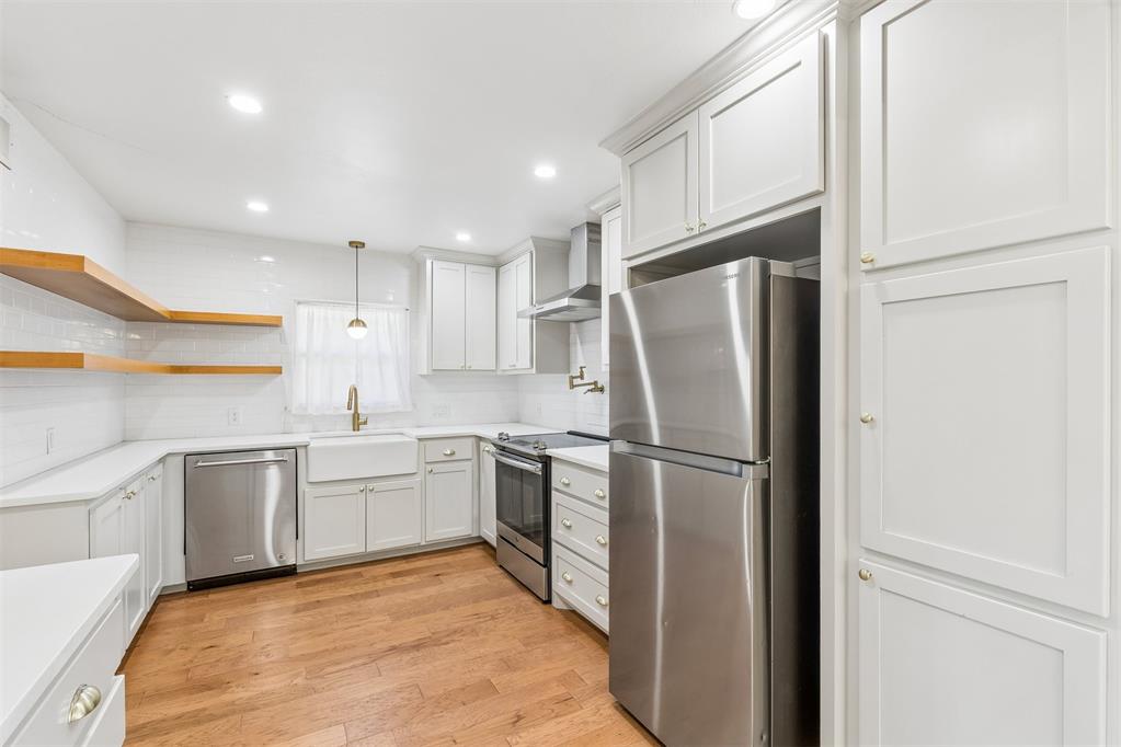 2305 Barclay Drive Property Photo 13