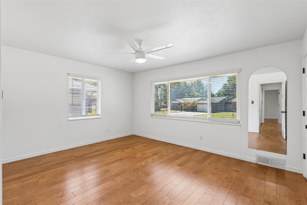 2305 Barclay Drive Property Photo 17