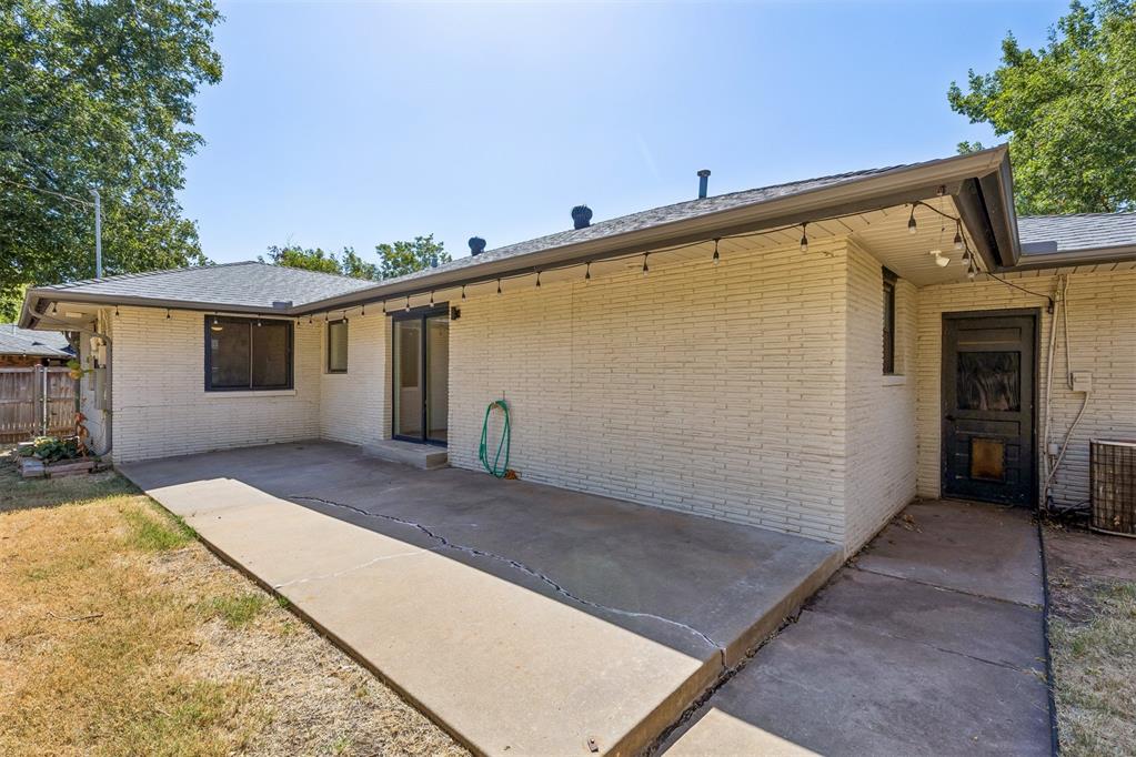 2305 Barclay Drive Property Photo 27