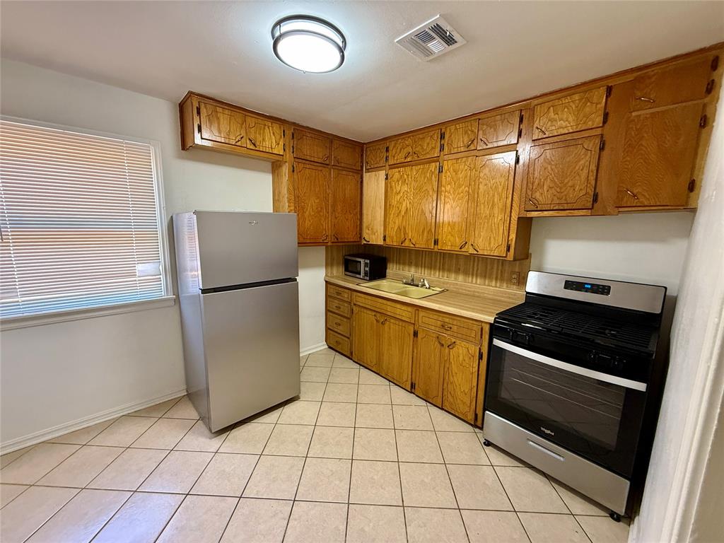 1323 Nw 81st Street Property Photo 7