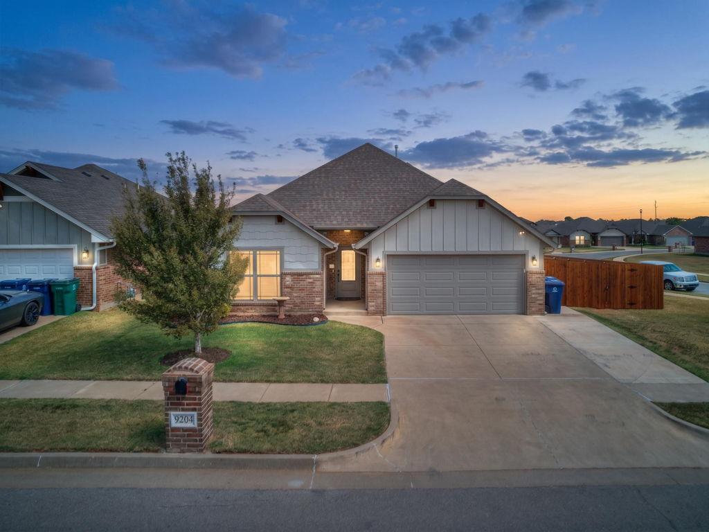 9204 Yassir Boulevard Property Photo 1