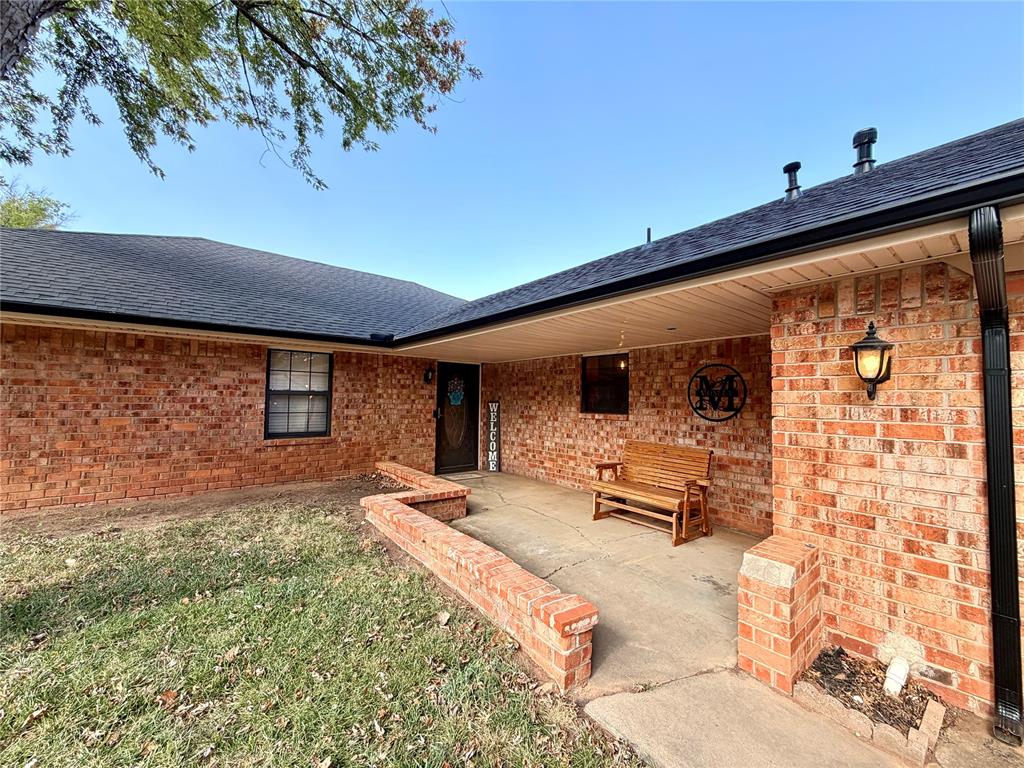 2706 Timber Court Property Photo 3