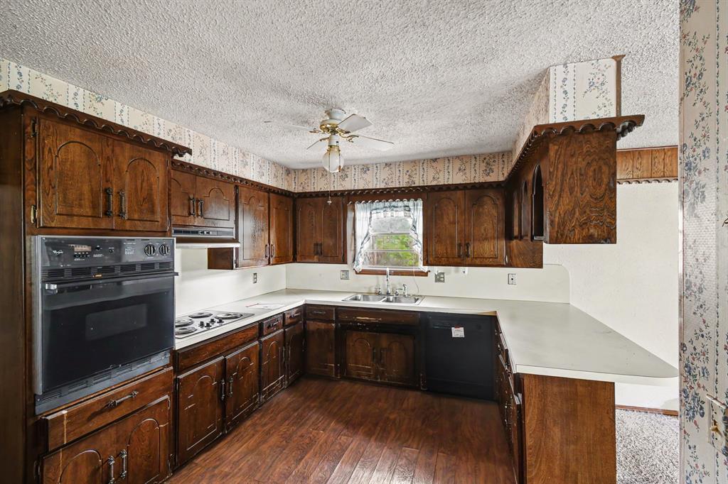 8604 Nw 91st Street Property Photo 10