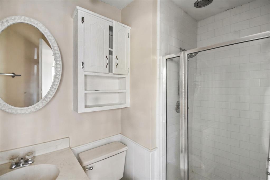 8604 Nw 91st Street Property Photo 17