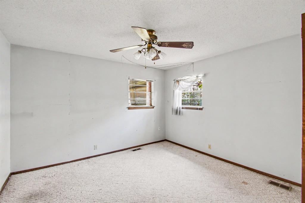 8604 Nw 91st Street Property Photo 18