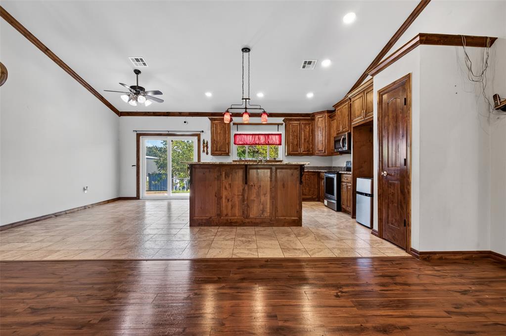 9280 Jasper Drive Property Photo 6