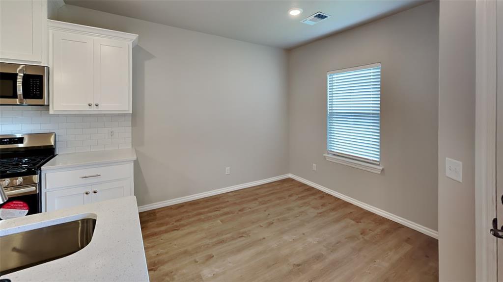 6813 Labelle Drive Property Photo 6