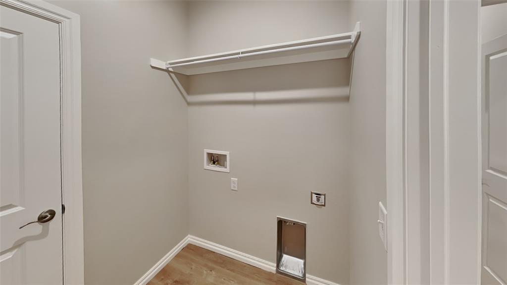 6813 Labelle Drive Property Photo 13