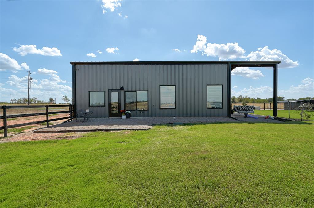 20352 N 2990 Road Property Photo 3