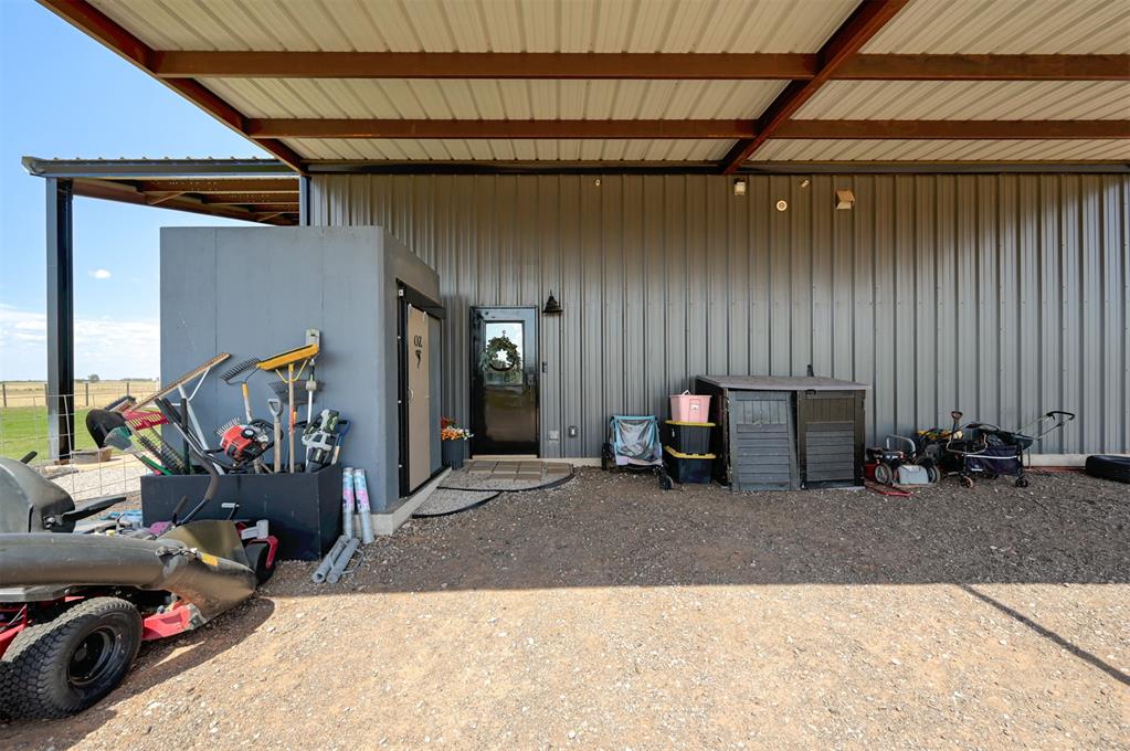 20352 N 2990 Road Property Photo 6