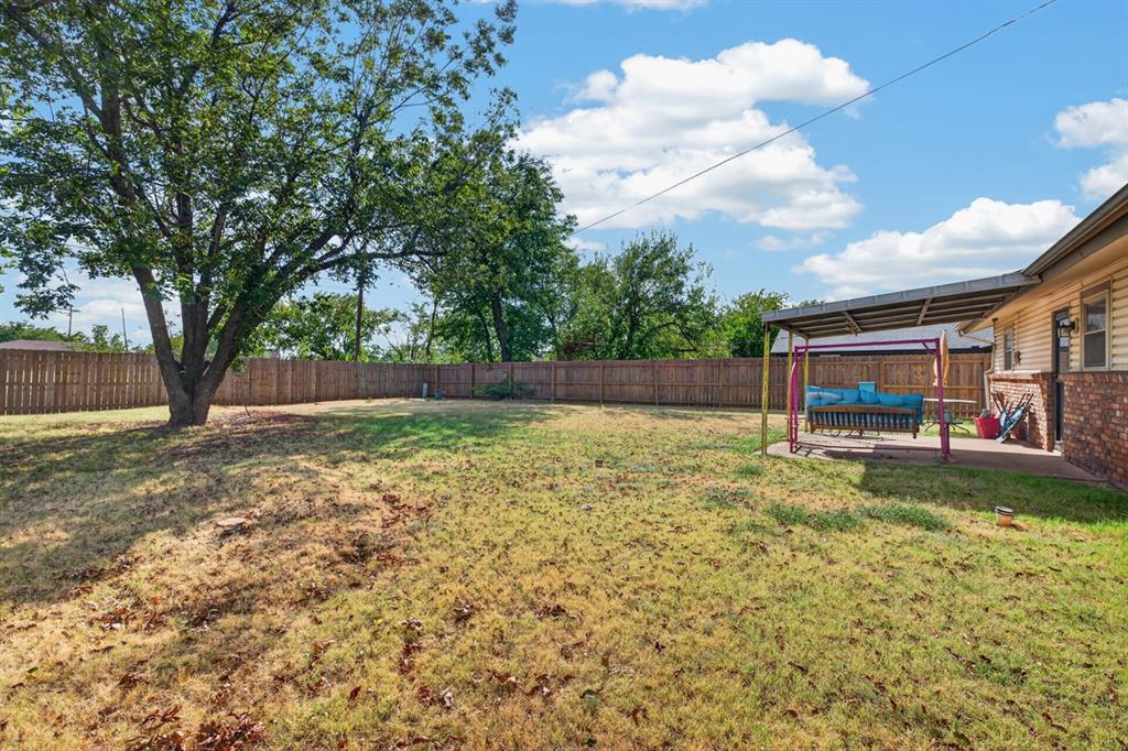 1928 Lanesboro Drive Property Photo 25