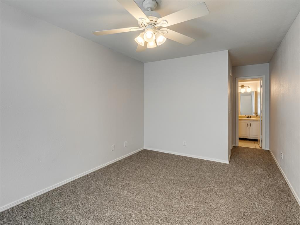 14421 N Pennsylvania Avenue 22d Property Photo 20