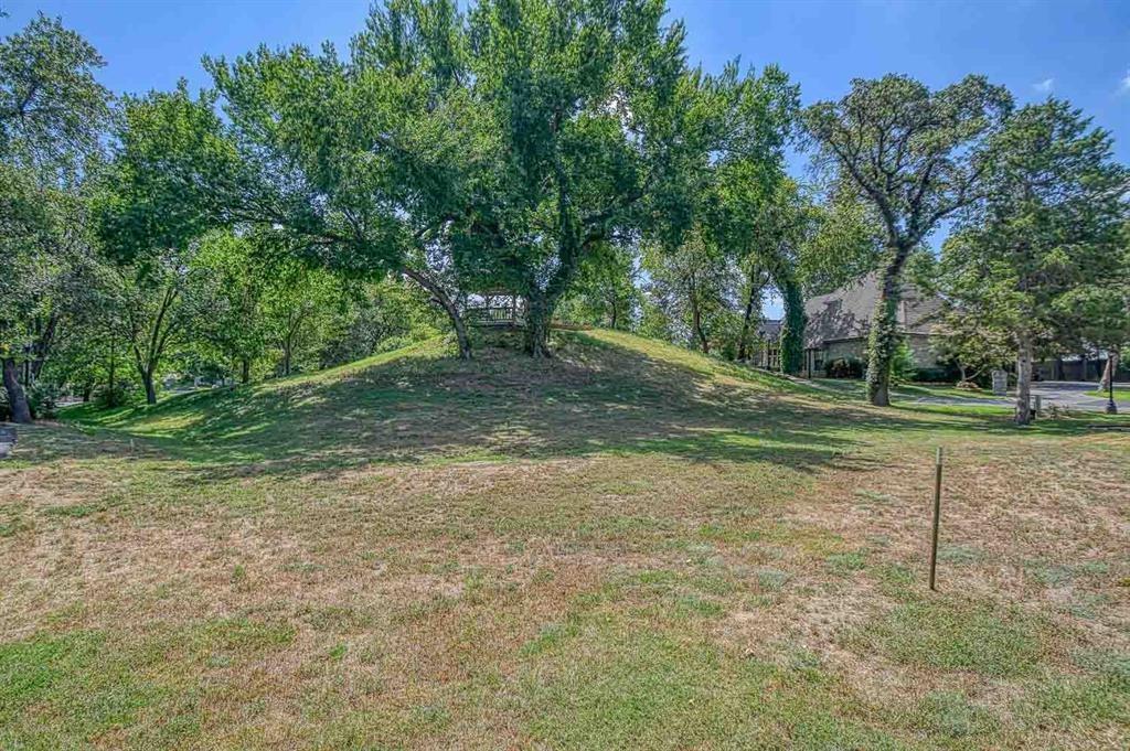 2521 Mcgee Drive 5 Property Photo 3