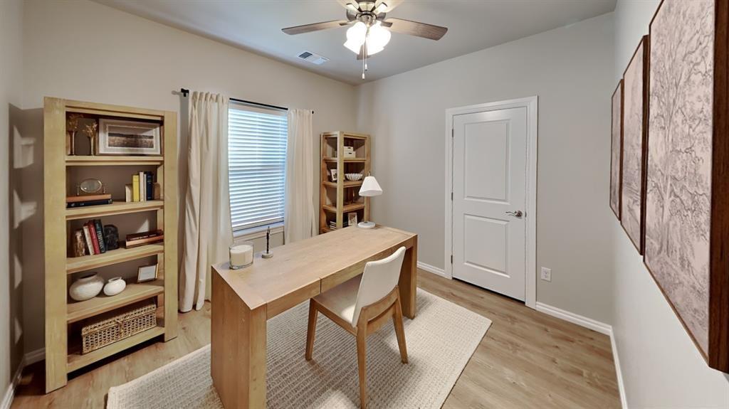 7020 Labelle Drive Property Photo 17