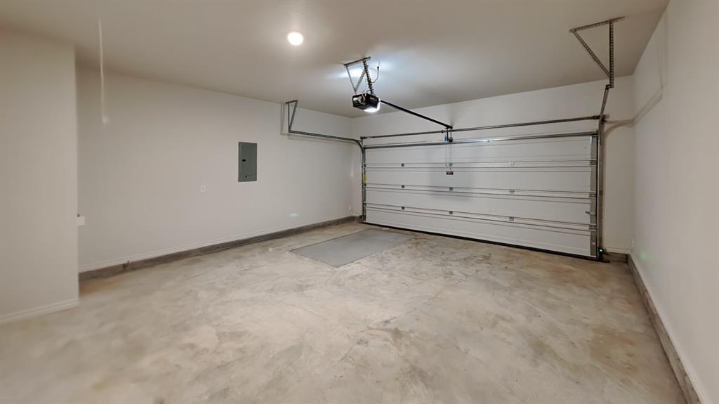 7020 Labelle Drive Property Photo 19