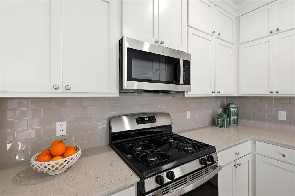 11473 Ward Road Property Photo 4