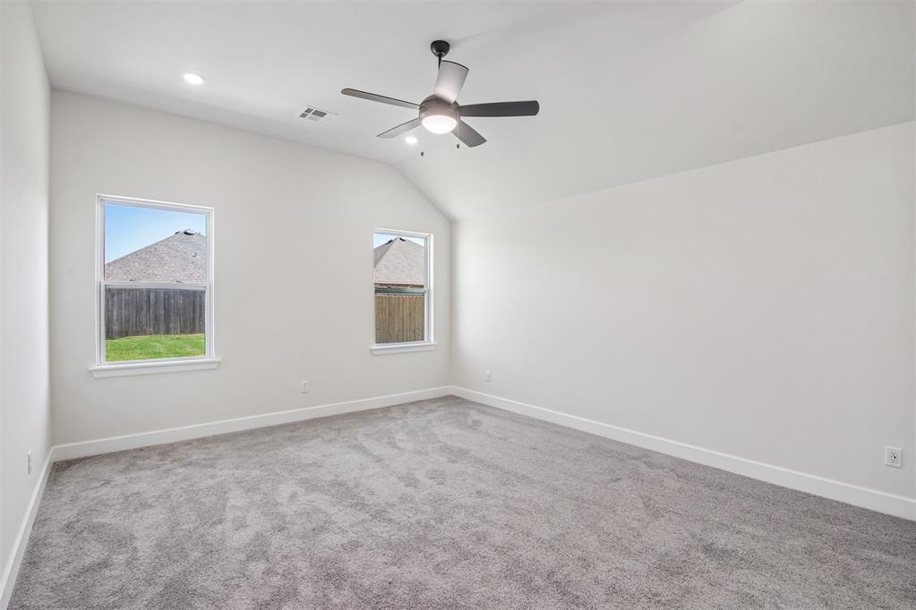 12649 Nw 137th Street Property Photo 14