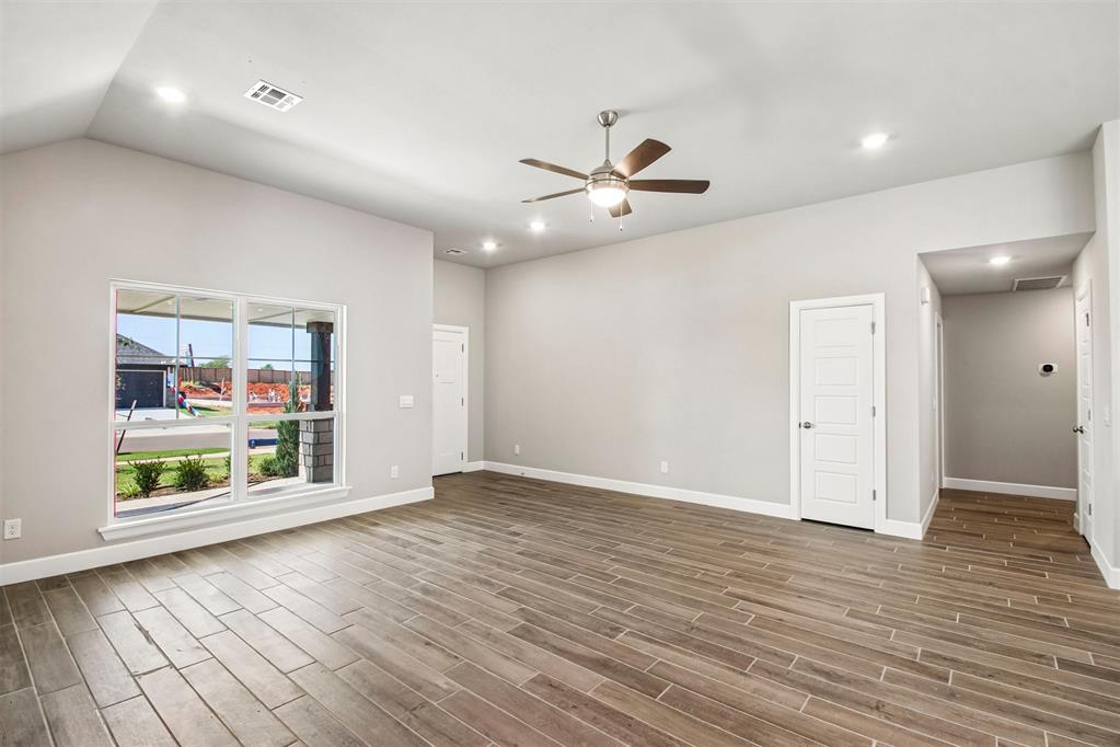 12653 Nw 137th Street Property Photo 4