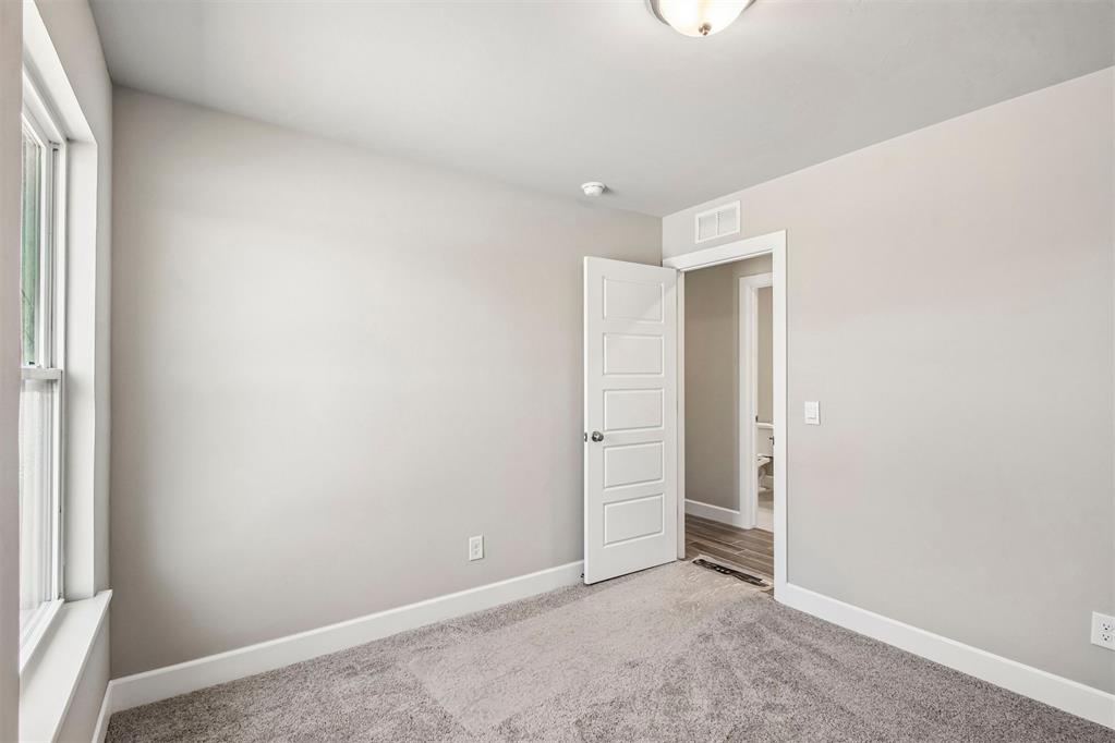 12653 Nw 137th Street Property Photo 21