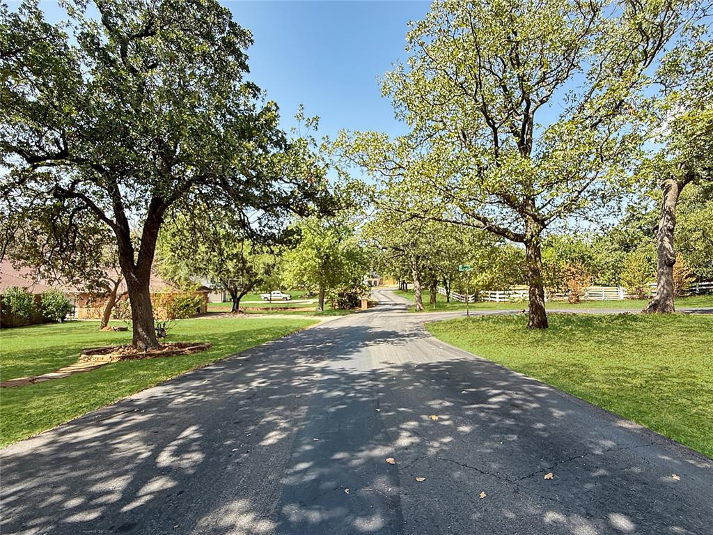 8225 Pleasant Oaks Drive Property Photo 30