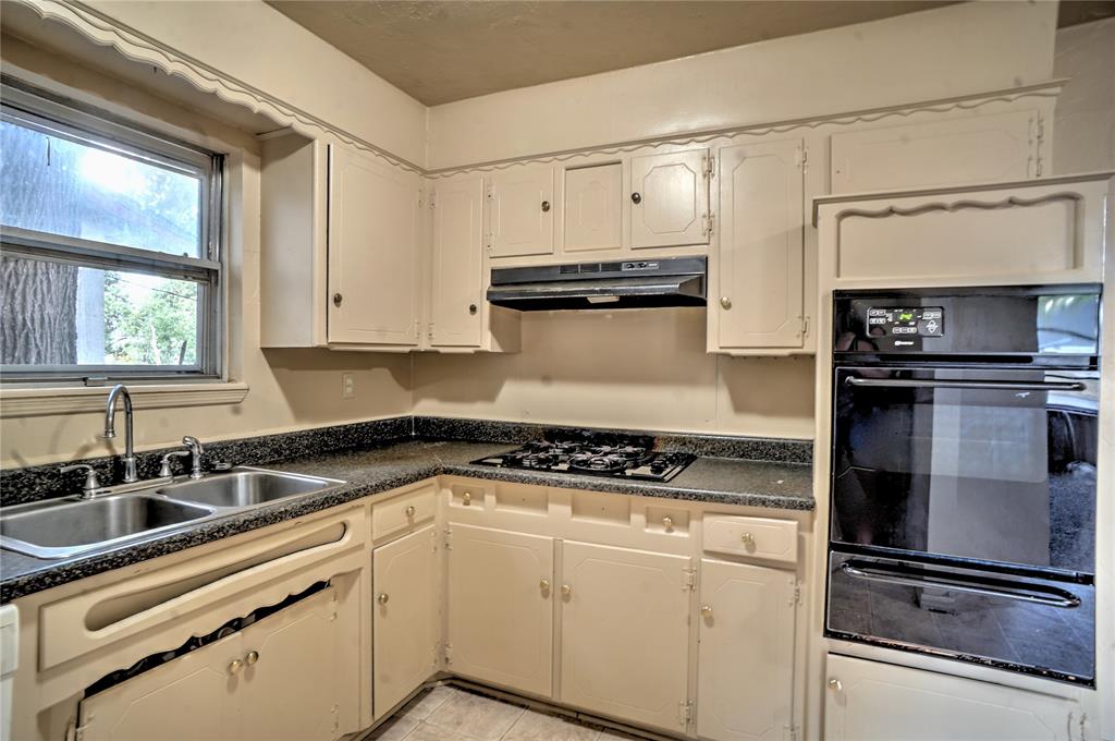 1217 Sw 46 Street Property Photo 7