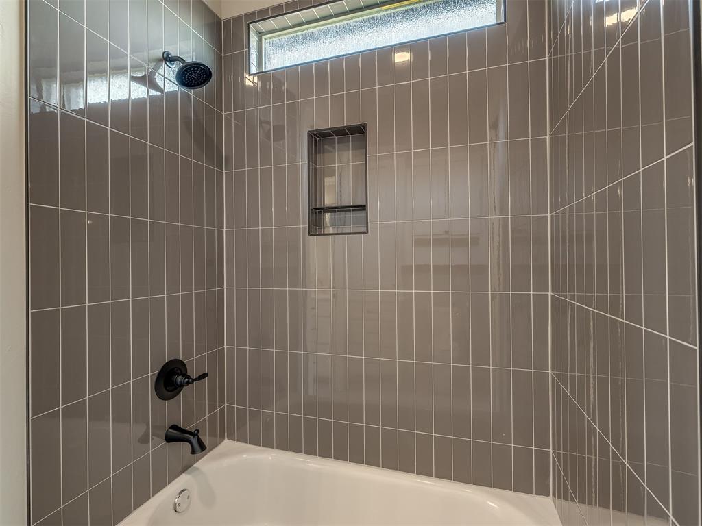 2217 W Cole Drive Property Photo 34