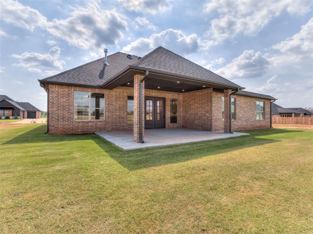 2217 W Cole Drive Property Photo 41
