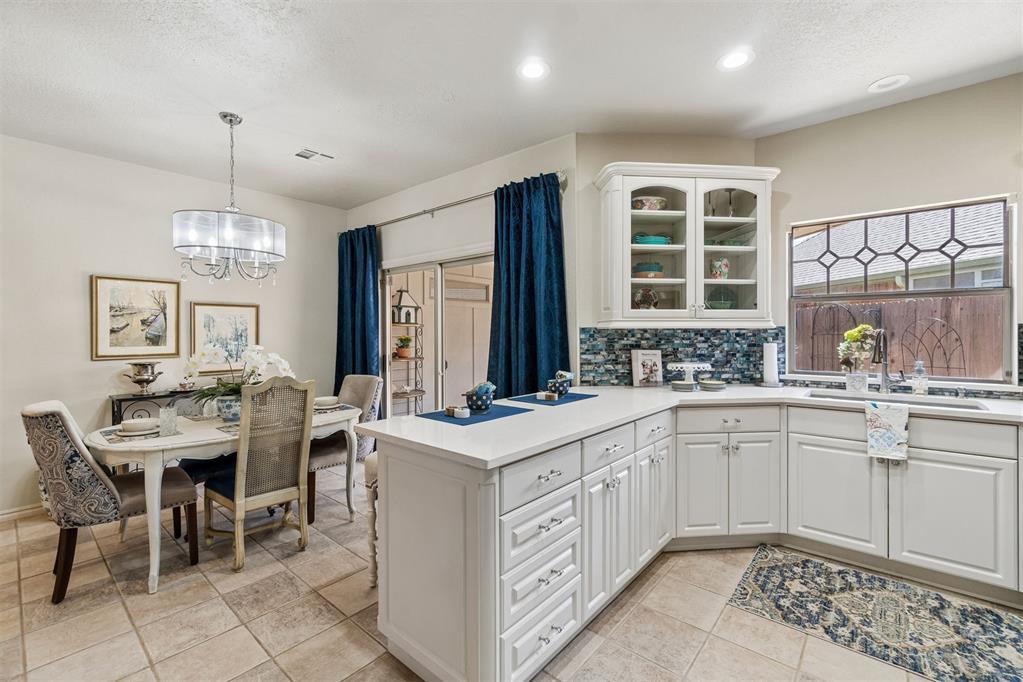 12804 Saint Johns Place Property Photo 7